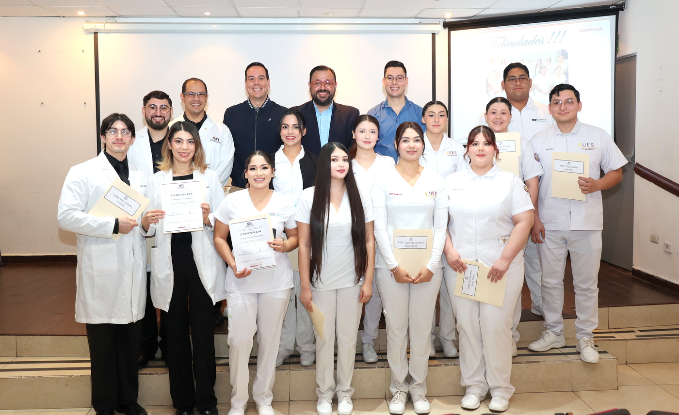 Cumplen estudiantes de medicina y enfermería con servicio social en ISSSTESON