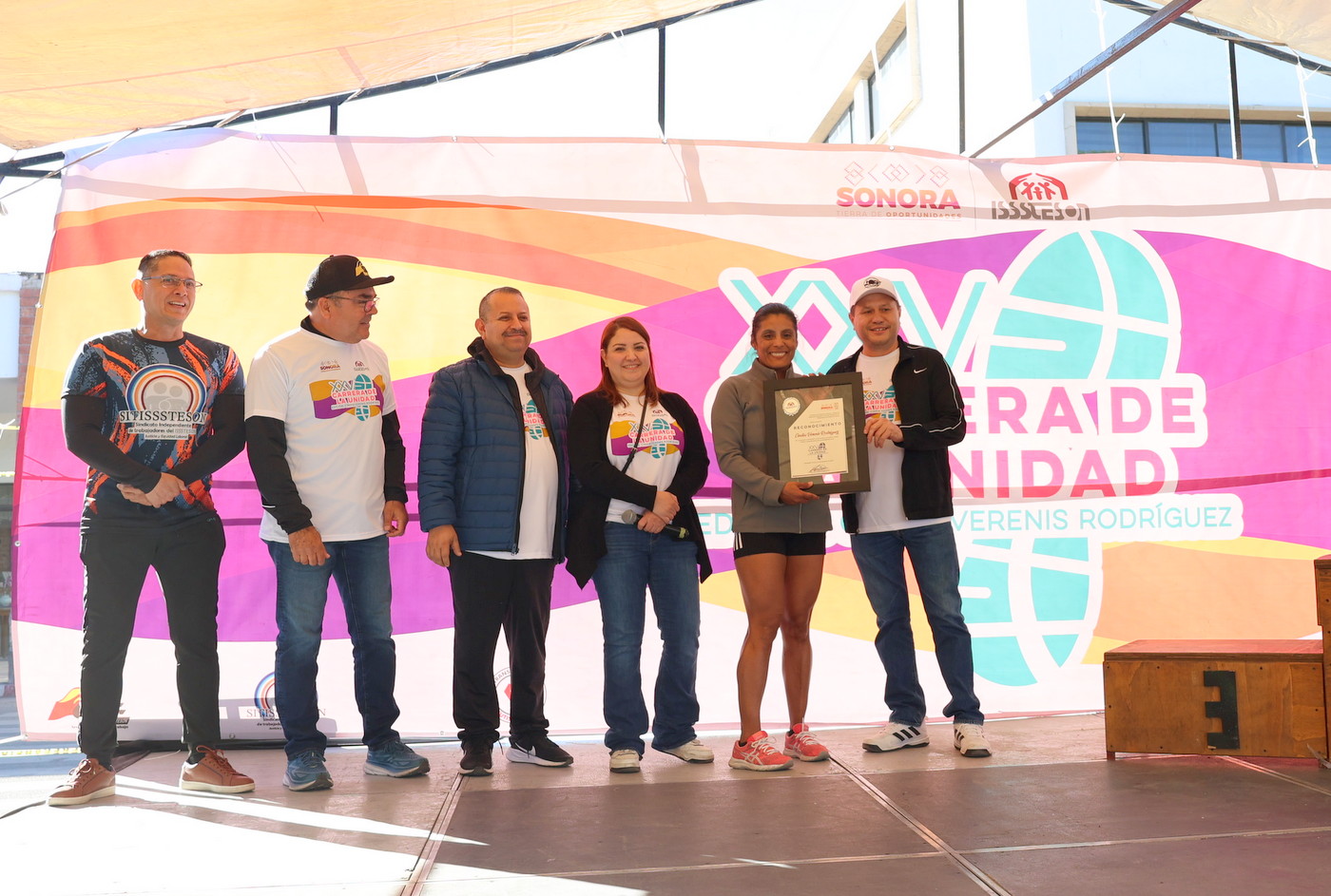 Premia ISSSTESON a ganadores y ganadoras en la XXV Edición de la Carrera de la Unidad